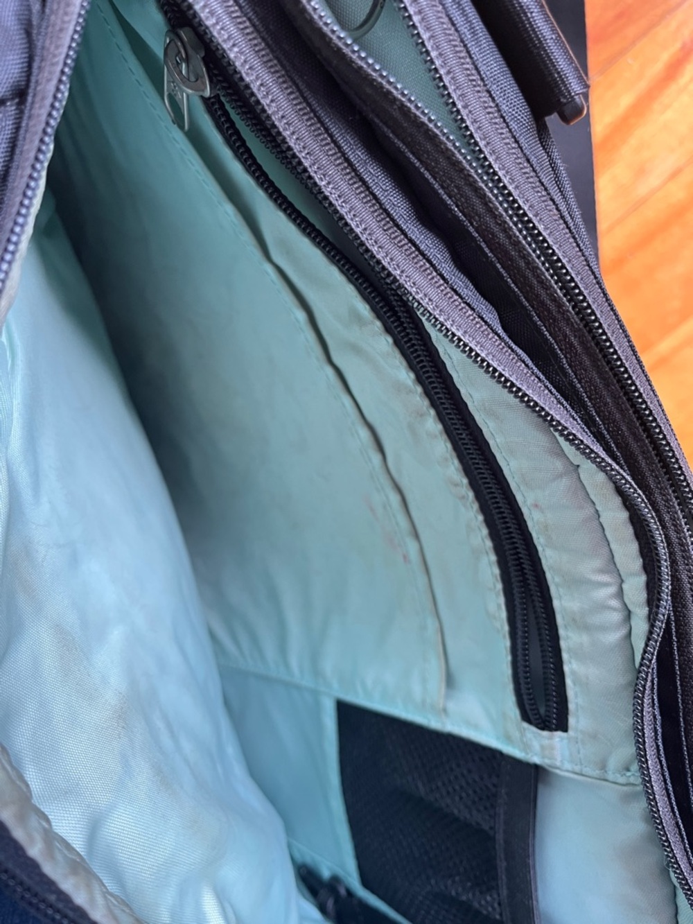 Black Columbia Quilted Crossbody Messenger Bag - Picture 4 of 6